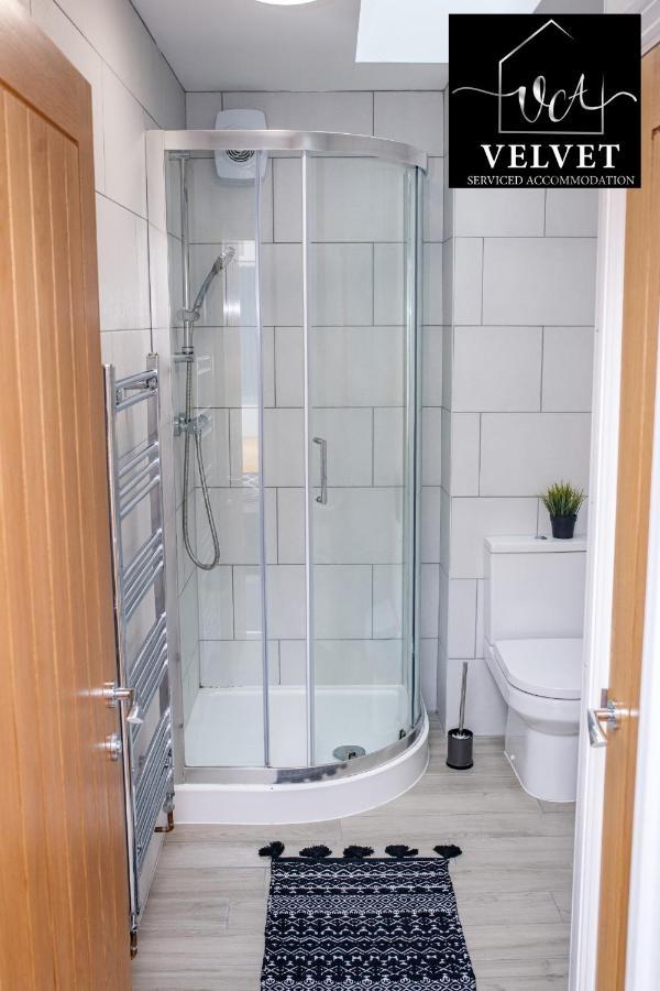 1 Bed House , Free Wifi,Free Parking,Leasure,Business Apartment Swansea Exterior photo